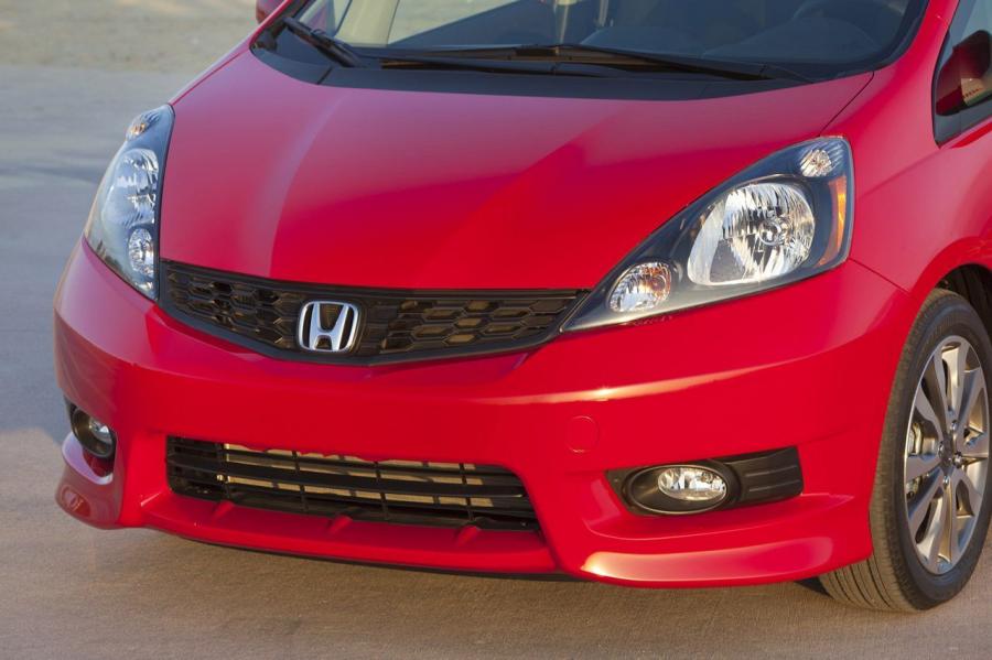  Honda Fit Sport 2012 года  (фото 12 из 42)